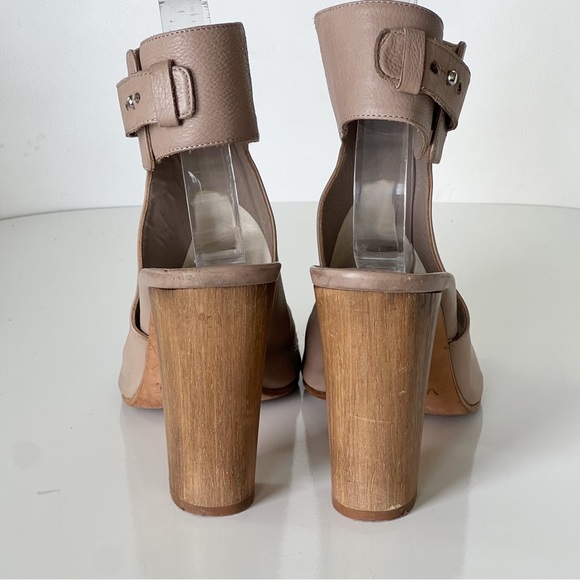 Vince Addie Open-Toe Buckle-Back Sandal Taupe Wood Block Heel Size 8.5 - Picture 6 of 13